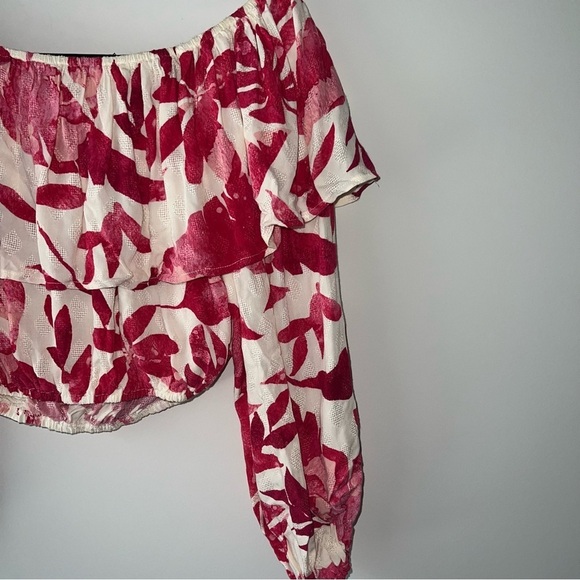 Pink Lily Passport to Paradise Pink and White Off the Shoulder Printed Blouse - Picture 5 of 8